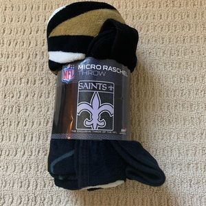 Brand new NFL Saints throw blanket